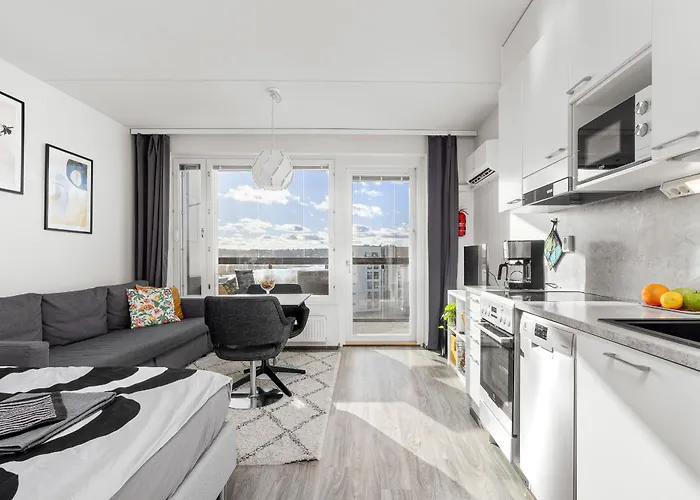 Valoisa Parvekkeella Ja Jaervinaekoealalla *